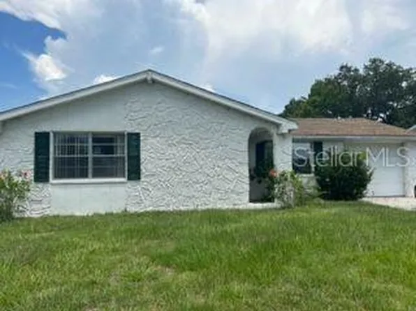 9800 Pocono St, Port Richey, FL 34668