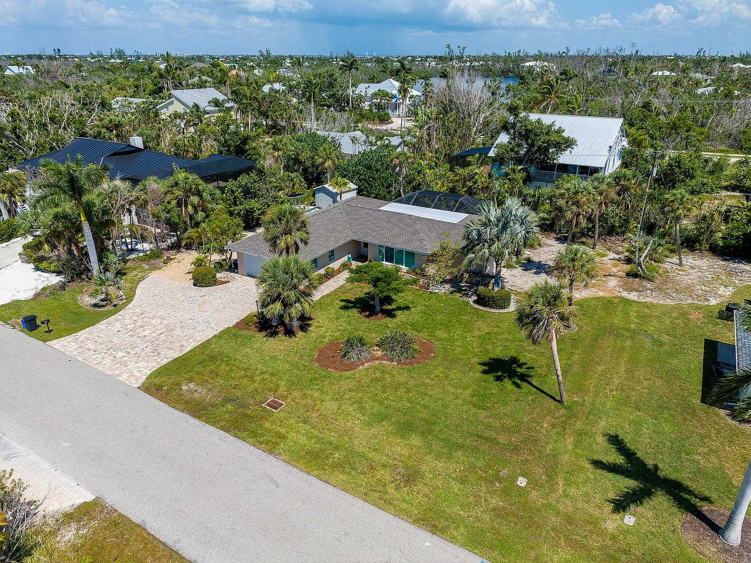 9428 Moonlight Dr, Sanibel, FL 33957 MLS 2230842 Zillow