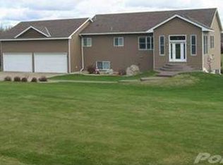 2122 Elcliff St, Mora, MN 55051