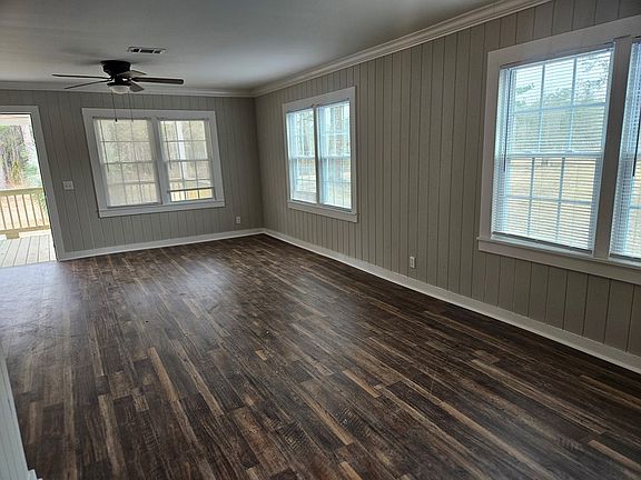 4th image of 2750 Indian Camp Rd