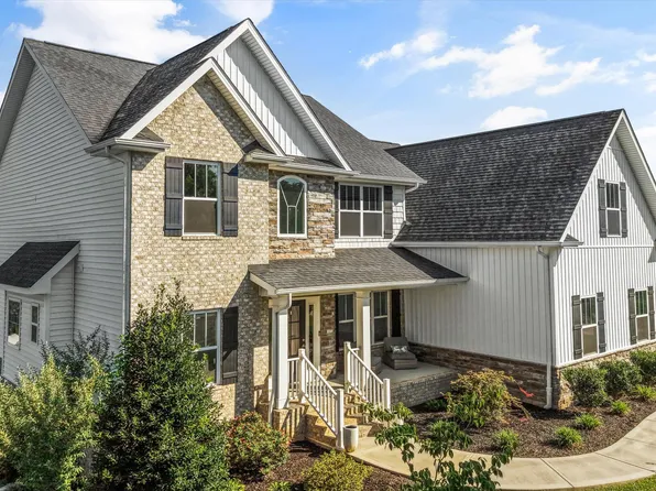 104 Pineberry West Rd, Oak Ridge, TN 37830