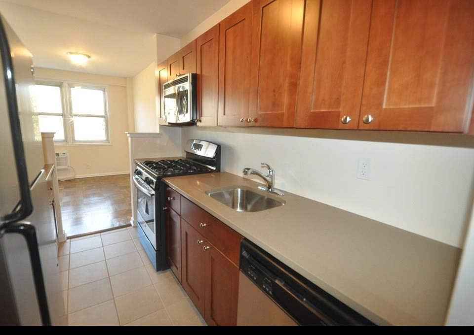 1st image of 1099 Palmer Ave #333