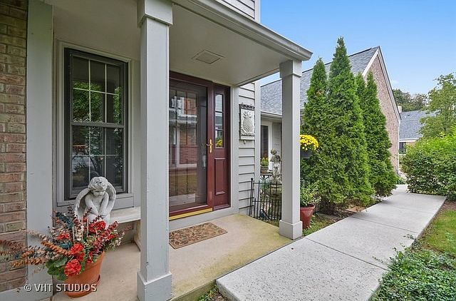 1st image of 39 Whittington Crse