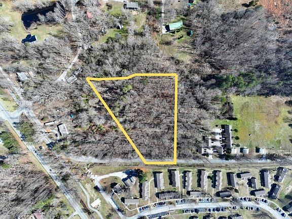 2nd image of 1622 Monteagle Falls Rd