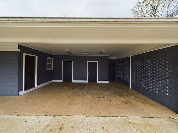 3rd image of 1100 Buena Vista Dr