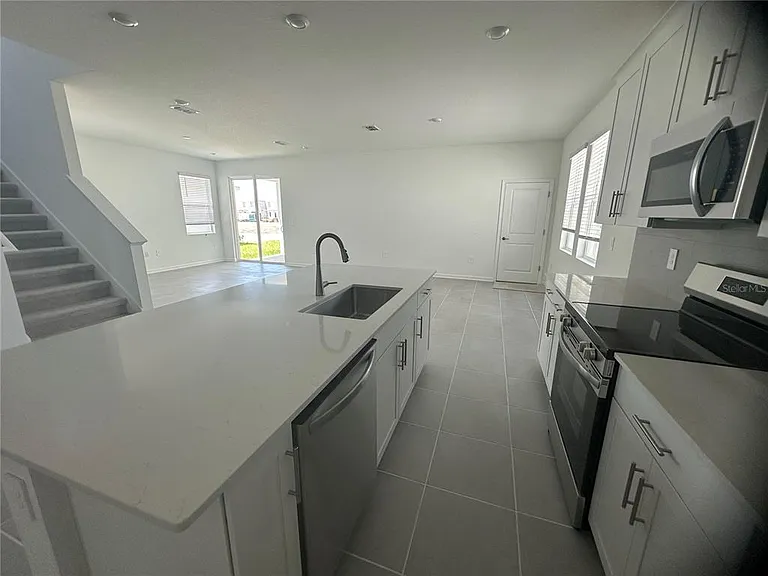 5649 Fiona Ln — Photo 12