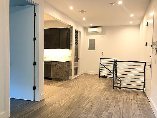 5th image of 1325 Pacific St APT 1