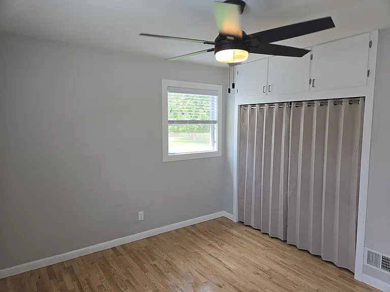 1443 E Pauline St — Photo 7