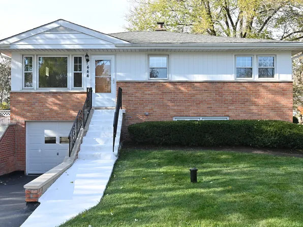 444 N Cedar Ave, Wood Dale, IL 60191