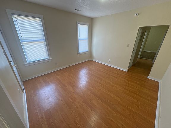 3rd image of 59 Derby Ave #3L