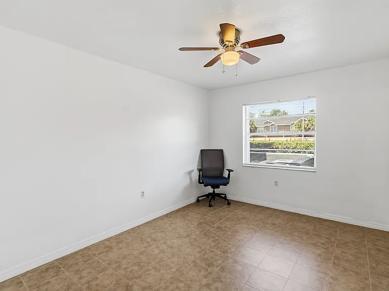 2569 N Alafaya Trl #133 — Photo 17