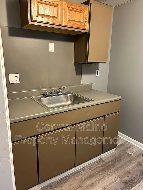 1 bed, 1.0 bath, 400 sqft, $850 — Photo 1