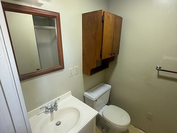 5th image of 112 S 2nd St #4