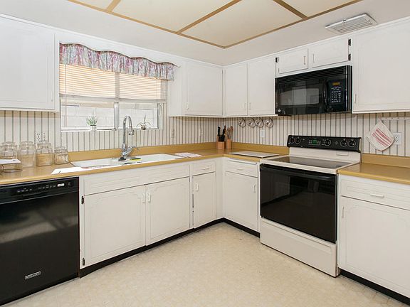 4th image of 2606 E Sylvia St