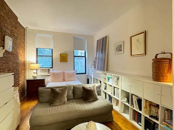 145 Sullivan Street image 1 of 7