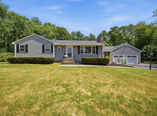 737 North St, Tewksbury, MA 01876