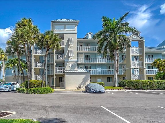 2nd image of 40 NE Plantation Rd APT 110