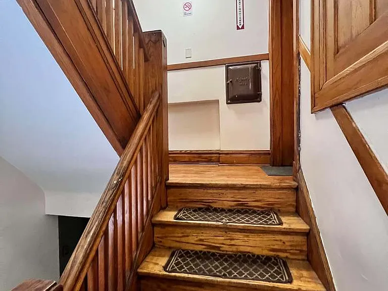 7022 S Maplewood Ave #1R — Photo 7