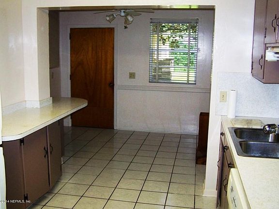 2nd image of 6454 Solandra Dr