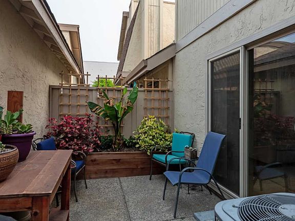 2nd image of 3121 Loma Verde Dr APT 25