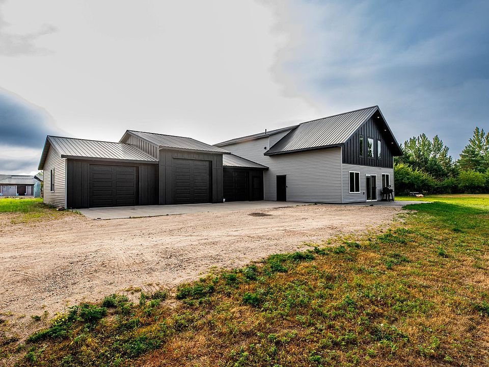 1st image of 20193 Cassidy Ln