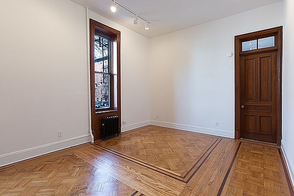 1st image of 634 10th St Front 1