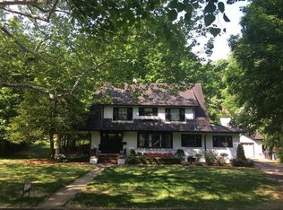 99 Valley Rd, Louisville, KY 40204