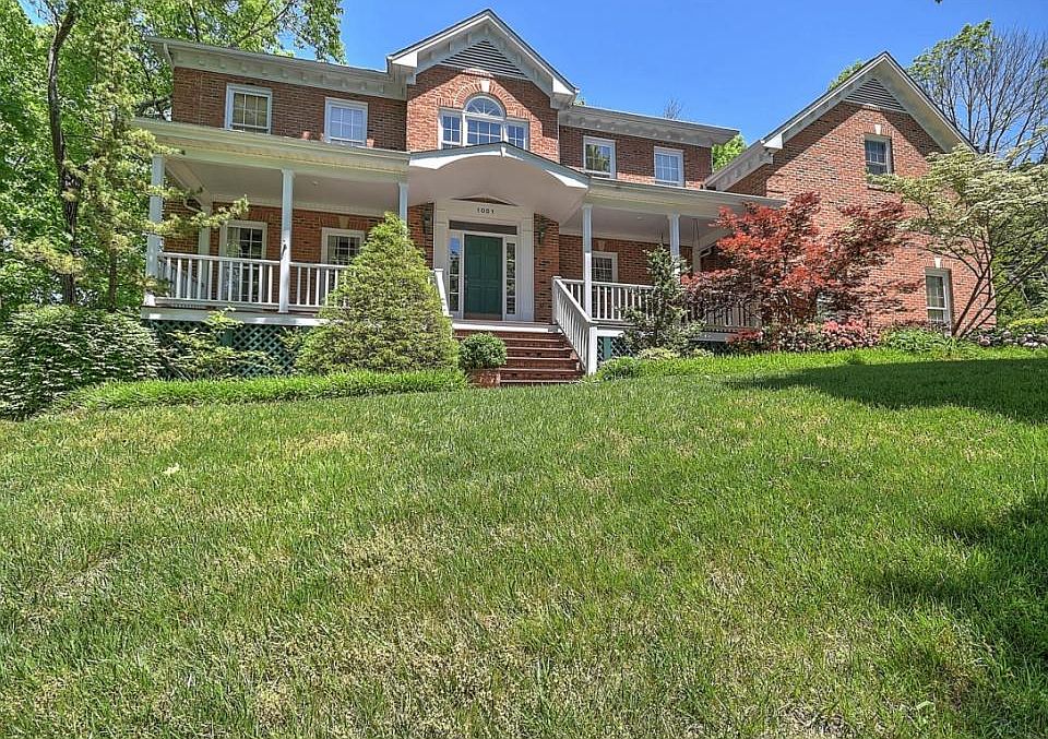 1st image of 1001 Oldham Ct