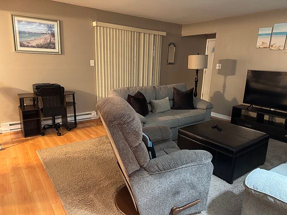 3rd image of 18 Lighthouse Dr