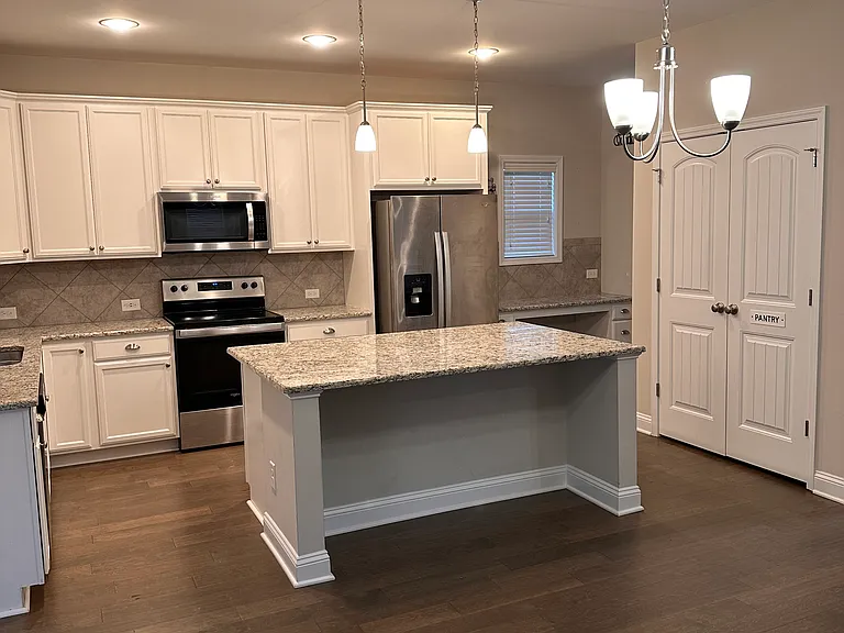 325 Gadson Dr — Photo 12