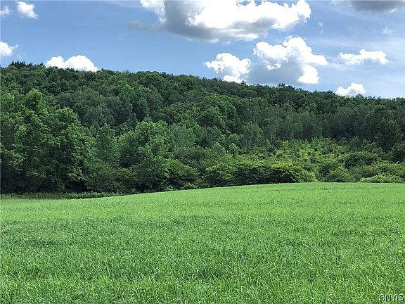 3rd image of 608 Pendell Hill Rd