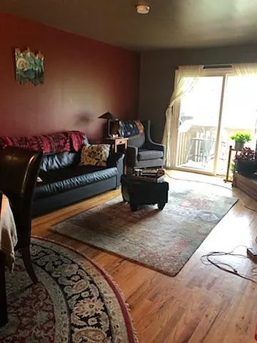 1558 Greenbriar Blvd — Photo 5