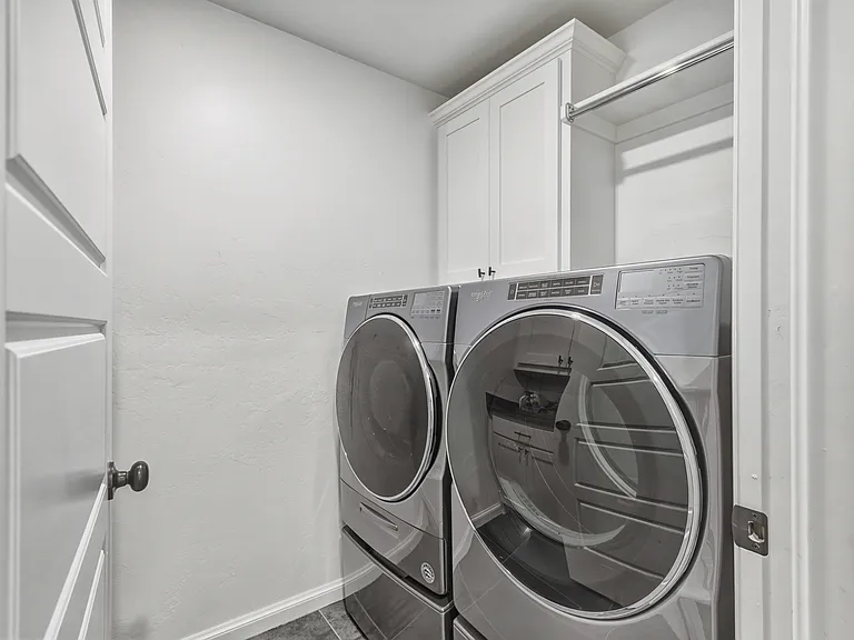 18433 Austin Pl — Photo 40