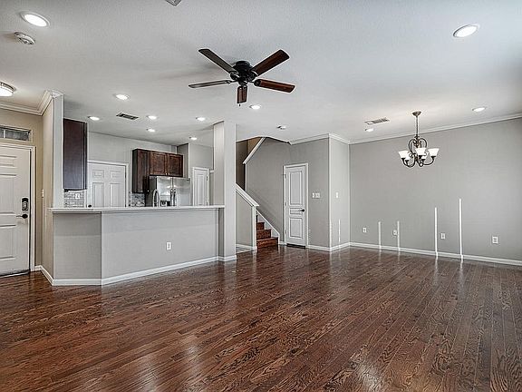 3rd image of 3300 Forest Creek Dr APT 43
