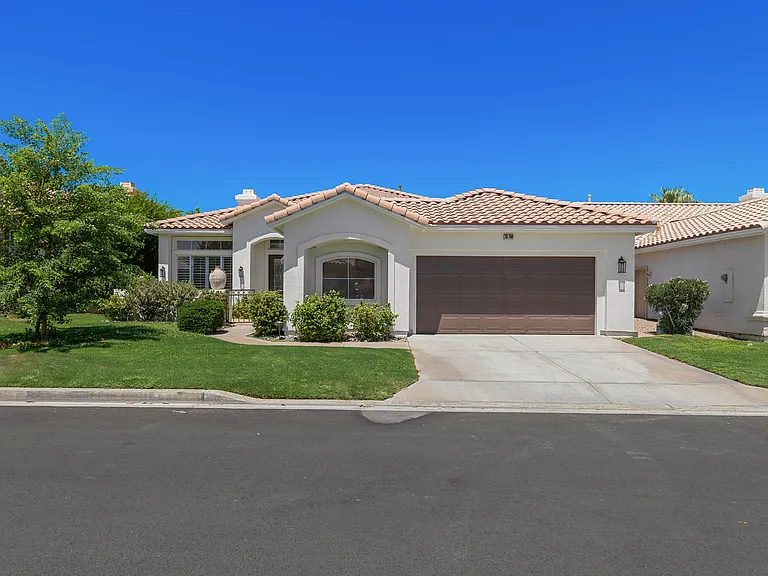 78780 Spyglass Hill Dr — Photo 1
