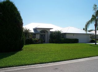 3721 SE Bowsprit Ct, Stuart, FL 34997