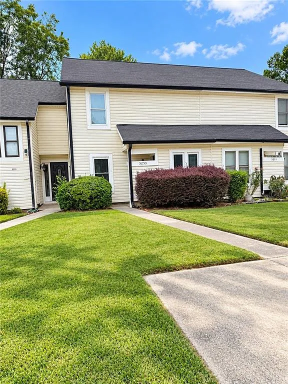 3 bed, 2.5 bath, 1504 sqft, $2,000 — Photo 2
