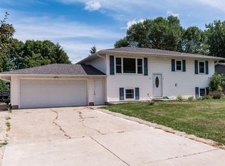 502 6th Ave NW, Dodge Center, MN 55927