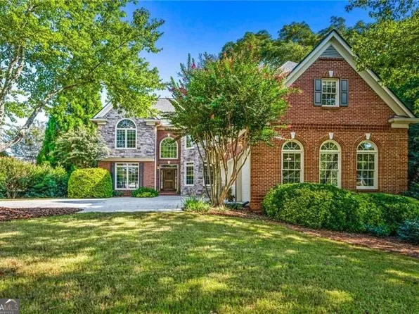 130 Elizabeth Cv, Roswell, GA 30075