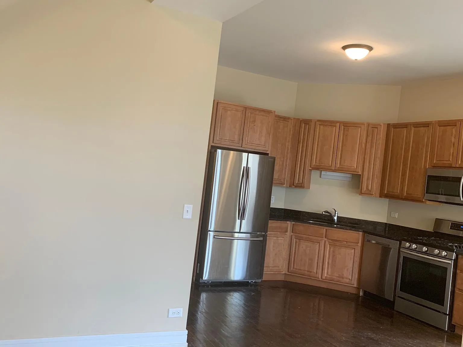 6551 S Ingleside Ave — Photo 4
