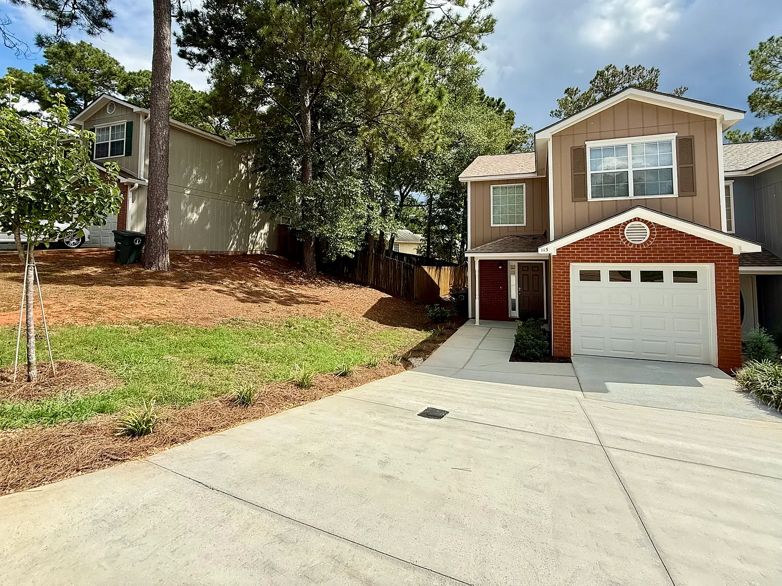 3 bed, 2.5 bath, 1494 sqft, $1,500 — Photo 2