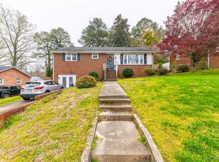 521 Macarthur Ave, Colonial Heights, VA 23834