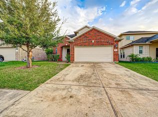 33 Blisten Spring Ln, Manvel, TX 77578