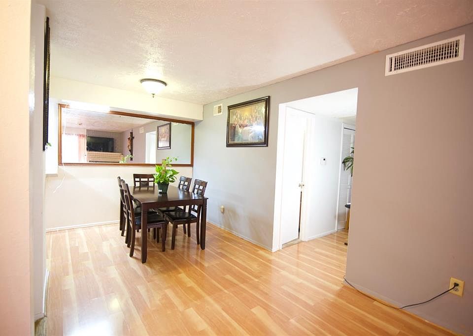1st image of 10555 Turtlewood Ct Unit 1210