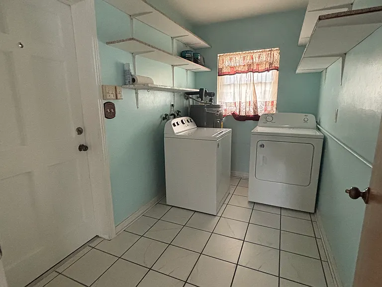 2531 Tall Palm Ave — Photo 16