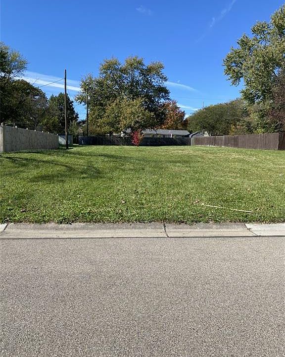 1st image of 2534 El Camino Dr