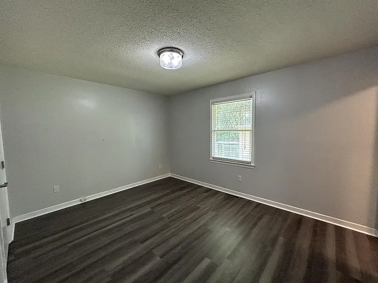 419 Patterson St — Photo 9