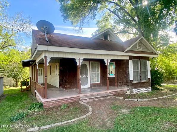 209 W Cayuga St, Crystal Springs, MS 39059