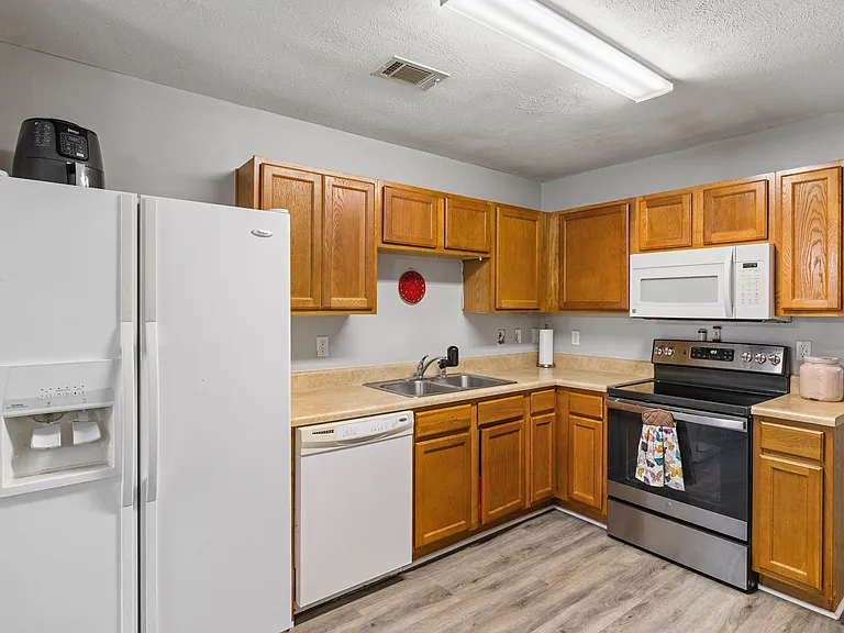 171 Swaying Pine Ct #1 — Photo 19