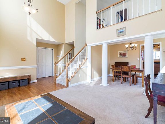 4th image of 4906 Queensbury Cir